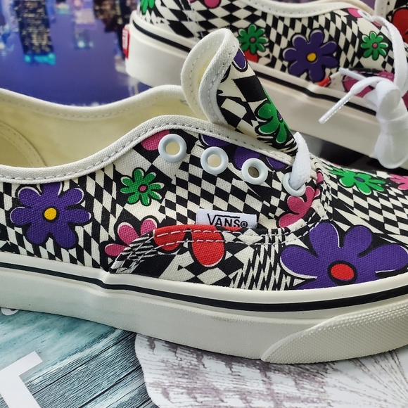Vans authentic printed floral flowers 💐 😍 - Picture 7 of 13